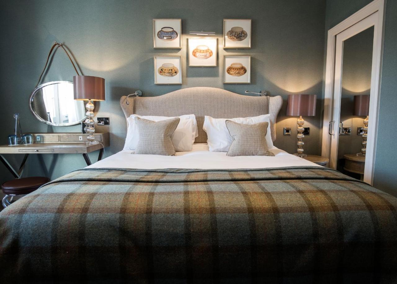 The Beverley Arms Hotel Exterior foto A bedroom at The Old parsonage