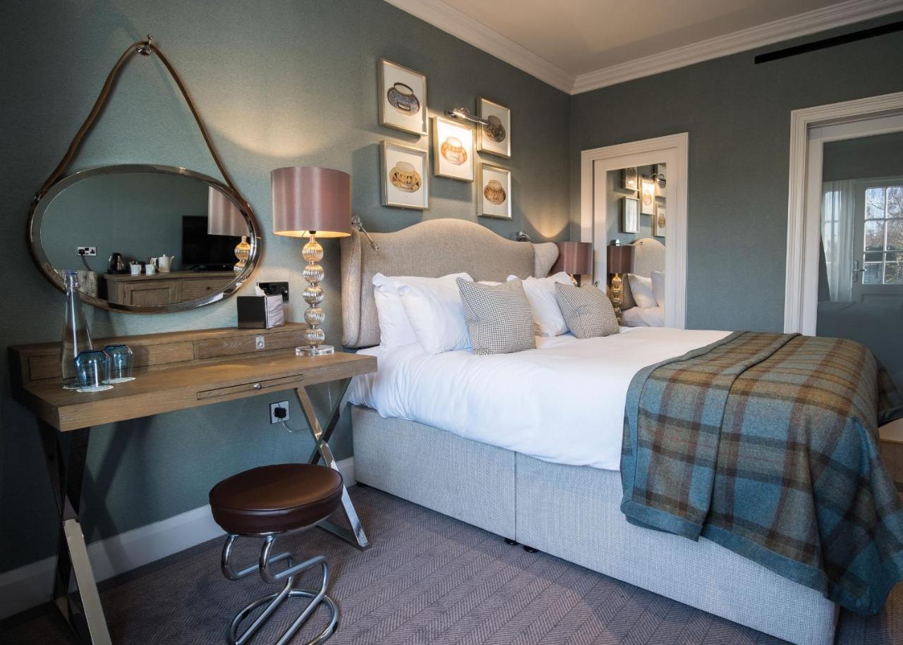 The Beverley Arms Hotel Exterior foto A bedroom at The Old parsonage